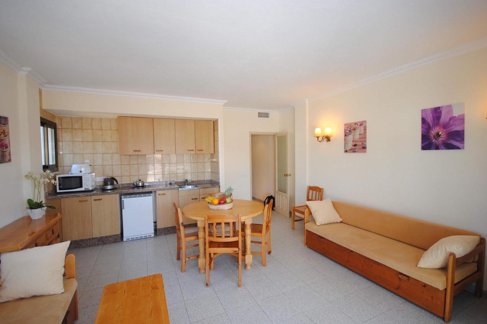 Casa Luis Apartments Santa Eulària des Riu Zimmer foto