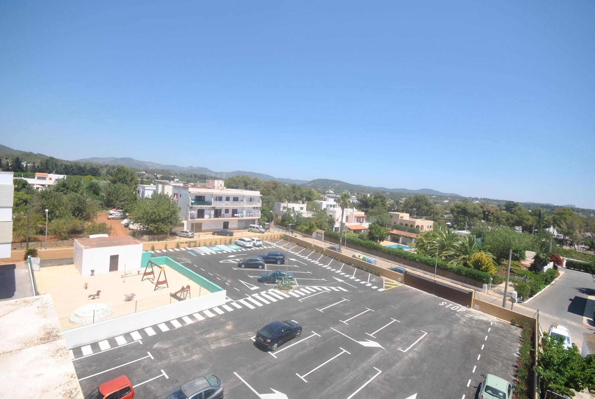 Casa Luis Apartments Santa Eulària des Riu Exterior foto